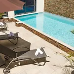 Lagrange Les Patios Eugenie Lägenhetshotell 4*