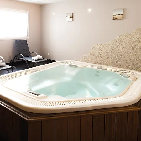 Lejlighedshotel Lagrange Les Patios Eugenie 4*