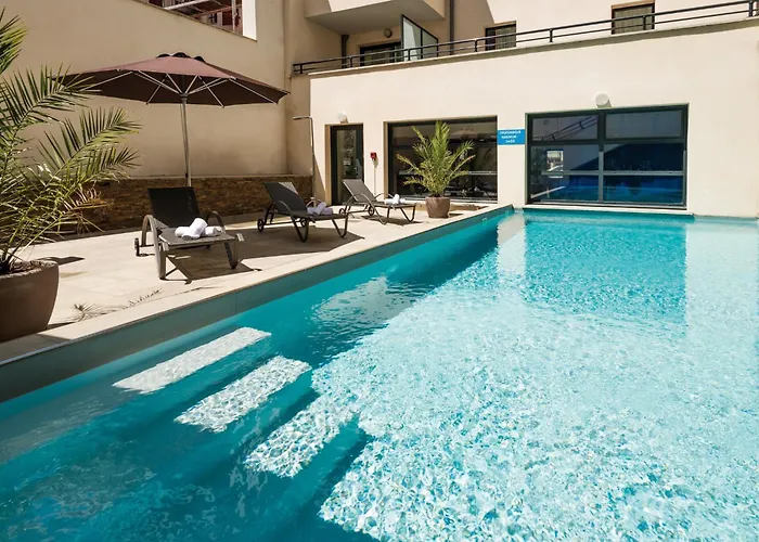 Lagrange Les Patios Eugénie Aparthotel Biarritz