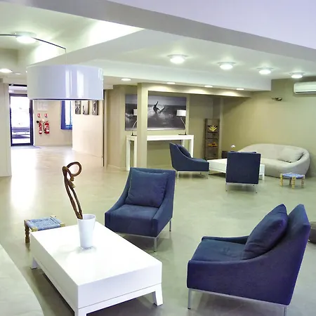 Lagrange Les Patios Eugenie 4* Биарриц