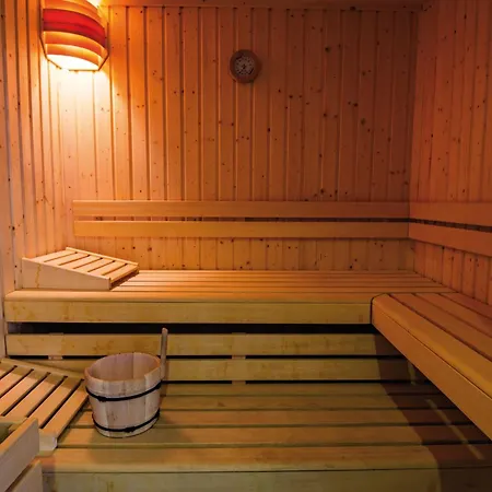 Lagrange Les Patios Eugenie 4* Биарриц