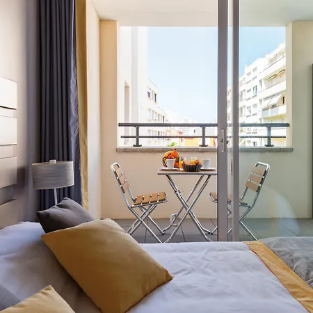 Lagrange Les Patios Eugenie 4* ביאריץ