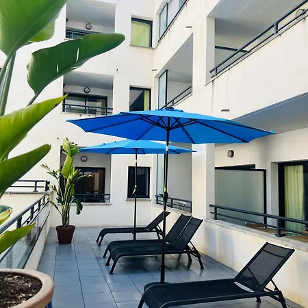 Hotel apartamentowy Lagrange Les Patios Eugenie Biarritz