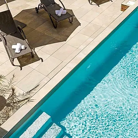 Appart hôtel Lagrange Les Patios Eugénie 4*