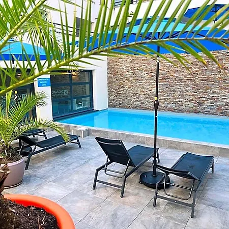 Lagrange Les Patios Eugénie 4*