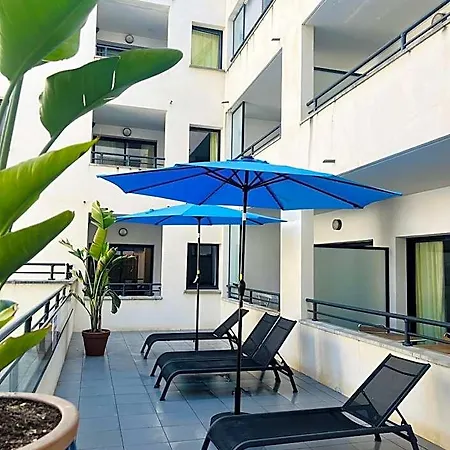 Hotel apartamentowy Lagrange Les Patios Eugenie 4*
