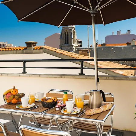 Lagrange Les Patios Eugenie 4*