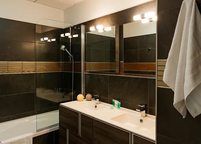 Lagrange Les Patios Eugénie 4*