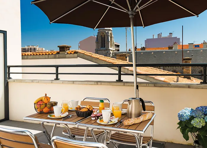 Appart hôtel Lagrange Les Patios Eugénie