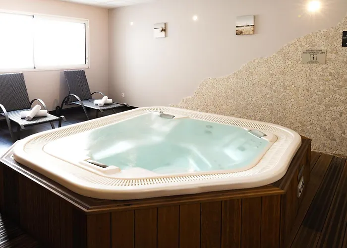 Aparthotel Lagrange Les Patios Eugenie 4*